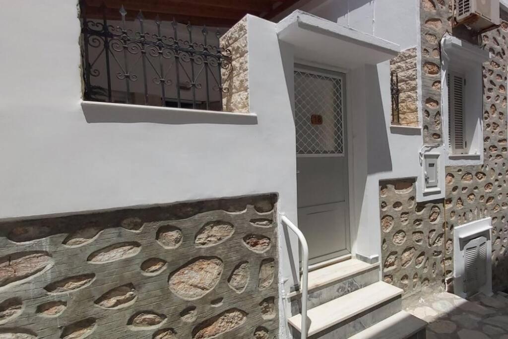 Villa Syros Stone Yard House Ermoupoli Exterior foto
