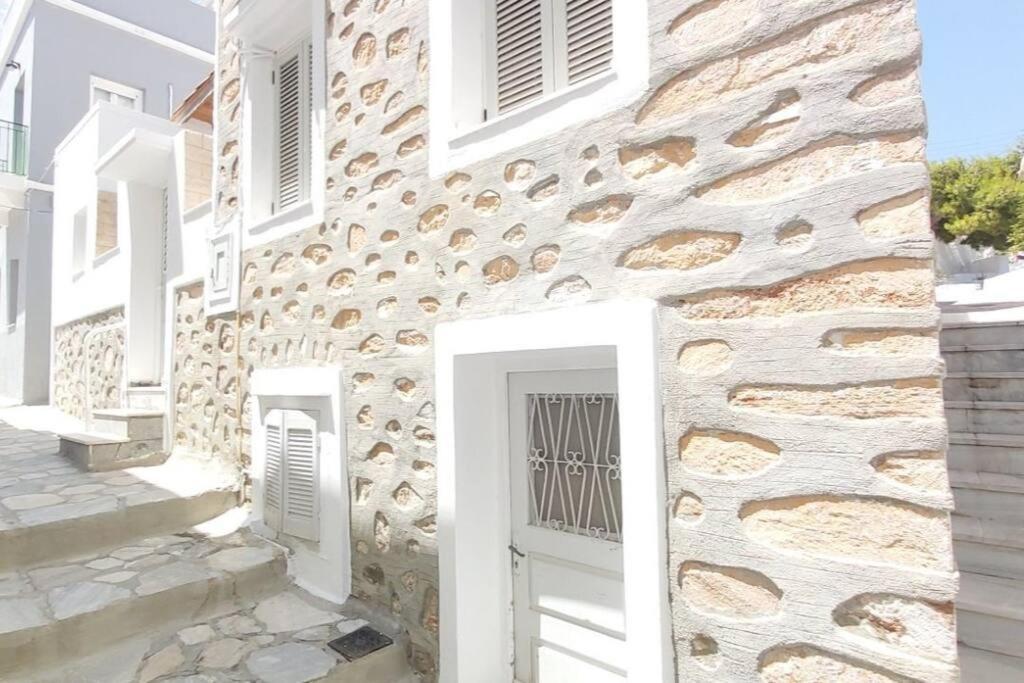 Villa Syros Stone Yard House Ermoupoli Exterior foto